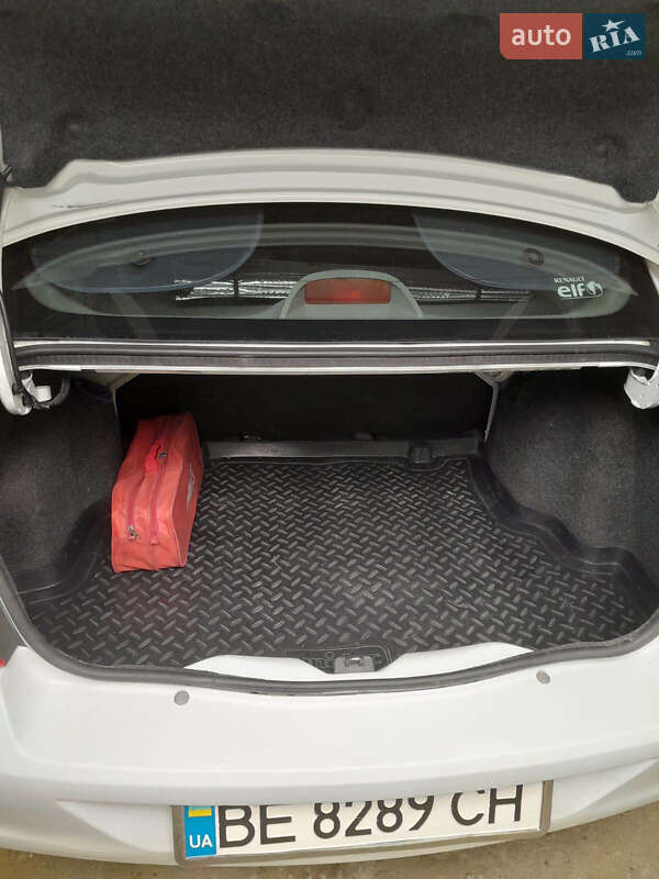 Седан Renault Clio Symbol 2008 в Николаеве