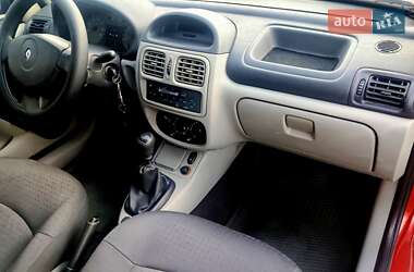 Седан Renault Clio Symbol 2005 в 