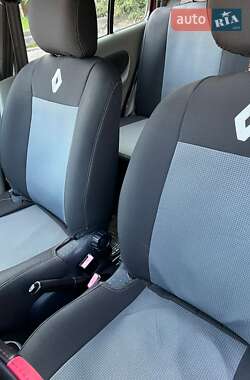 Седан Renault Clio Symbol 2006 в 
