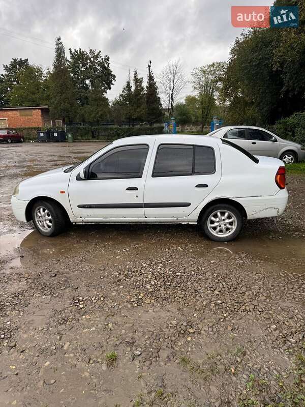 Седан Renault Clio Symbol 2001 в Коломые