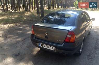 Седан Renault Clio Symbol 2003 в 