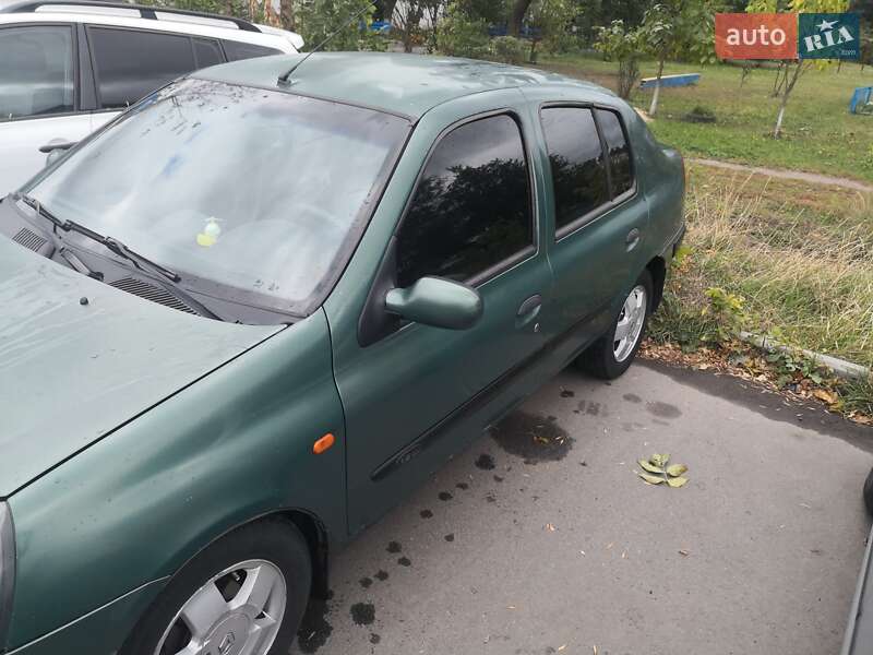 Седан Renault Clio Symbol 2003 в Полтаве