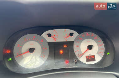 Седан Renault Clio Symbol 2006 в 