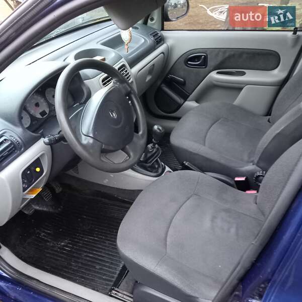 Седан Renault Clio Symbol 2006 в Золотоноші