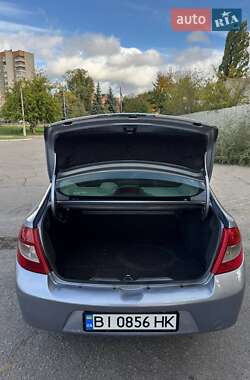 Седан Renault Clio Symbol 2008 в 