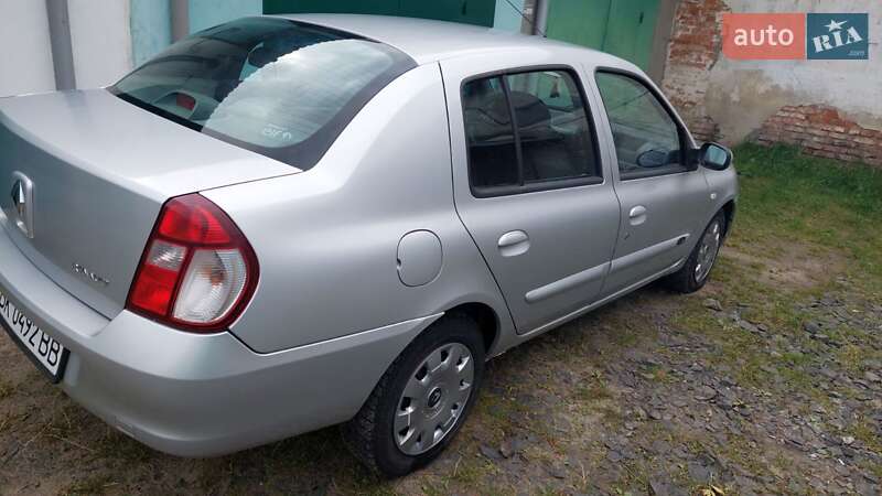 Седан Renault Clio Symbol 2007 в Вараші