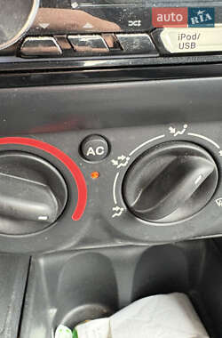 Седан Renault Clio Symbol 2006 в 