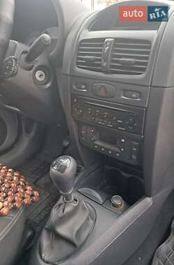 Седан Renault Clio Symbol 2007 в 