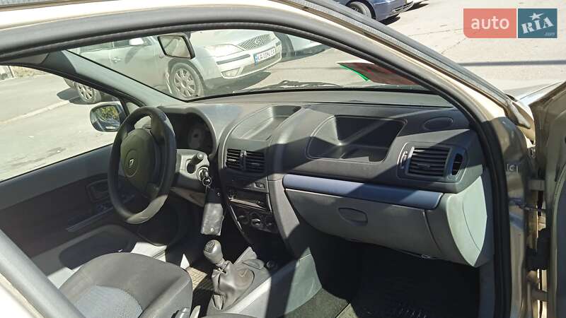 Седан Renault Clio Symbol 2007 в Киеве фото 10 Седан Renault Clio Symbol 2007 в Киеве