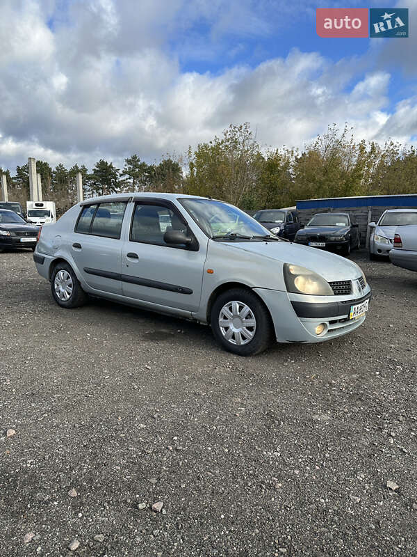 Седан Renault Clio Symbol 2002 в Киеве