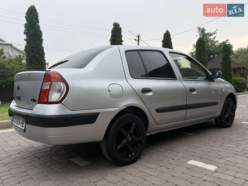 Седан Renault Clio Symbol 2005 в Косове