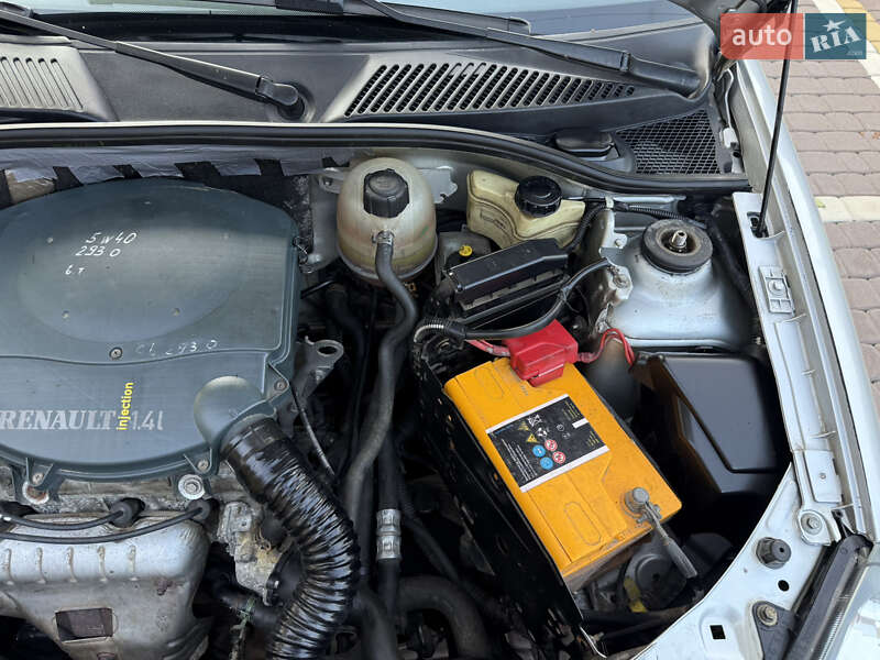 Седан Renault Clio Symbol 2005 в Косове