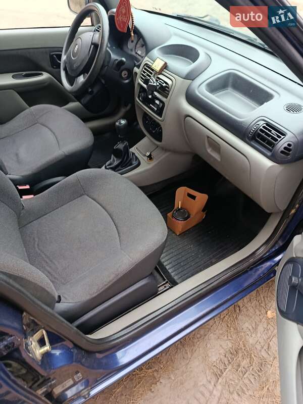 Седан Renault Clio Symbol 2006 в Золотоноше