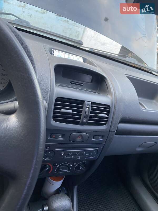 Седан Renault Clio Symbol 2006 в Киеве фото 6 Седан Renault Clio Symbol 2006 в Киеве