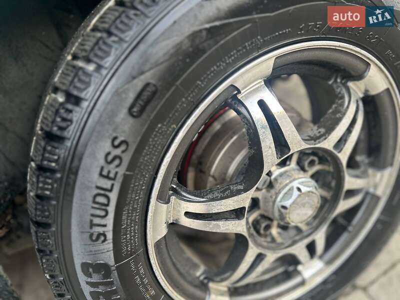 Седан Renault Clio Symbol 2003 в Рівному фото 17 Седан Renault Clio Symbol 2003 в Рівному