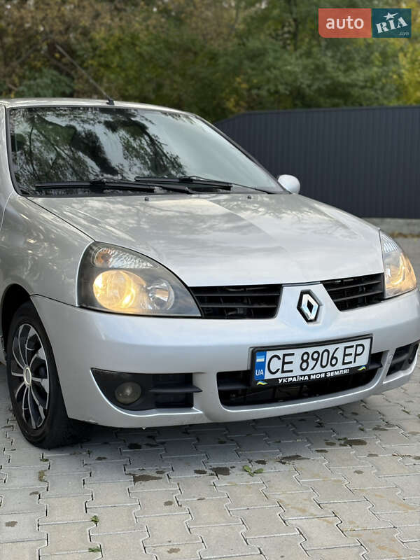 Седан Renault Clio Symbol 2006 в Черновцах
