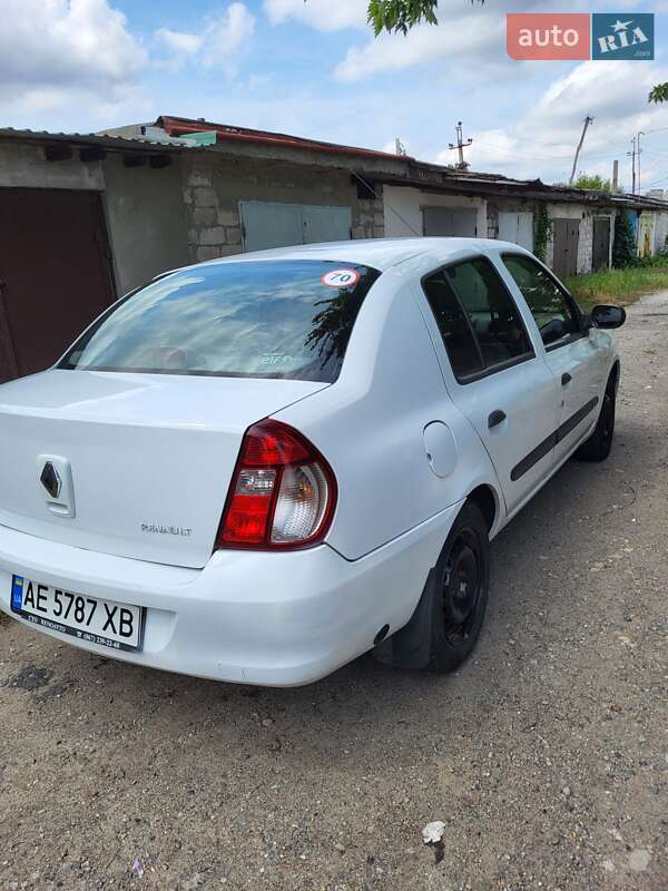 Седан Renault Clio Symbol 2008 в Днепре