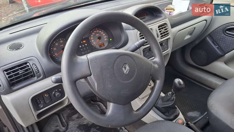 Седан Renault Clio Symbol 2005 в Києві фото 24 Седан Renault Clio Symbol 2005 в Києві