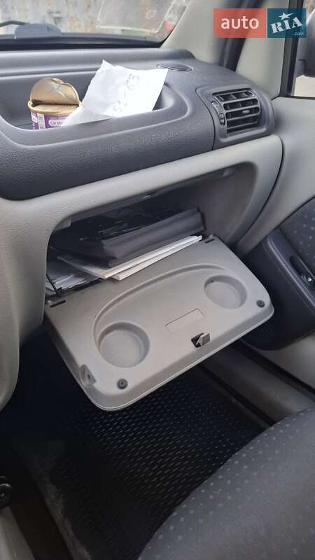 Седан Renault Clio Symbol 2005 в Києві фото 37 Седан Renault Clio Symbol 2005 в Києві