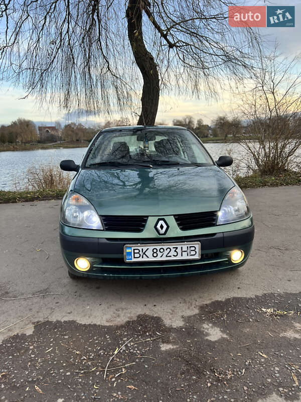 Renault Clio Symbol 2003 Renault Clio Symbol 2003