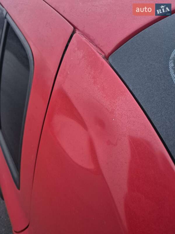 Седан Renault Clio Symbol 2004 в Запоріжжі