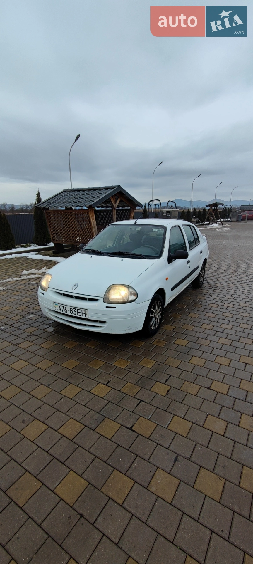 Renault Clio Symbol 2001