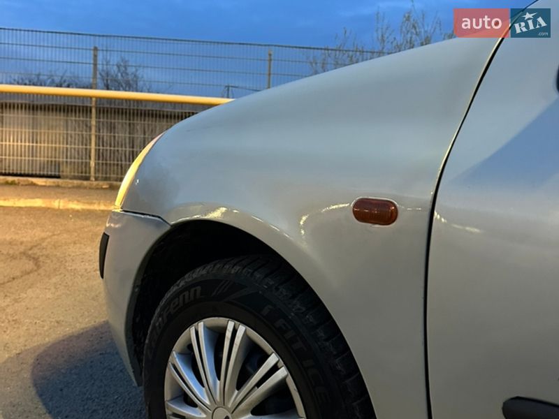 Седан Renault Clio Symbol 2004 в Івано-Франківську