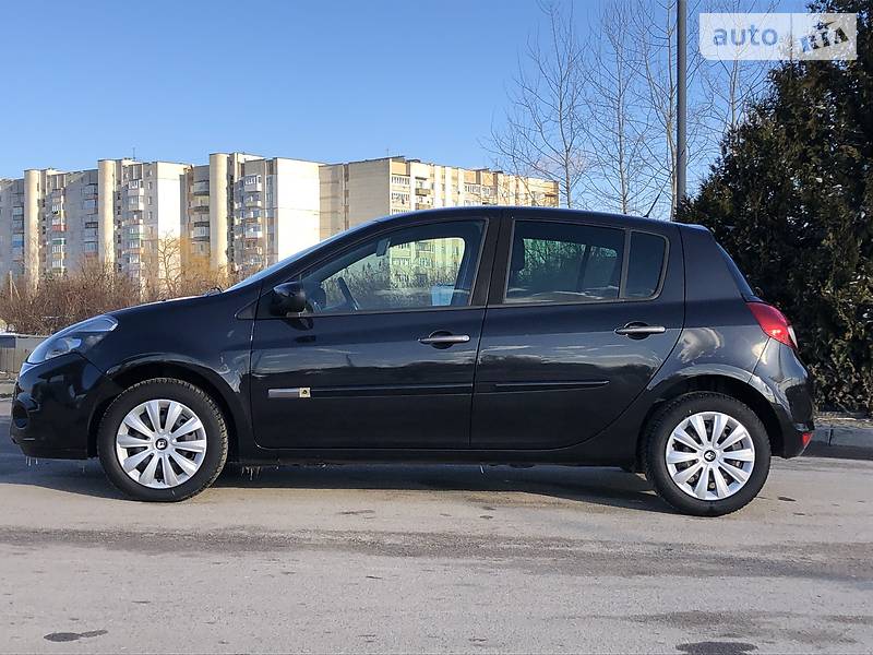 Хэтчбек Renault Clio 2010 в Дрогобыче