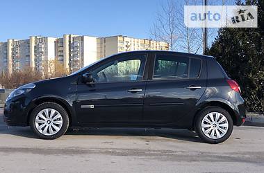 Хэтчбек Renault Clio 2010 в Дрогобыче