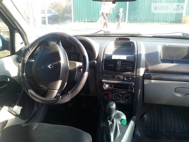 Седан Renault Clio 2007 в Києві