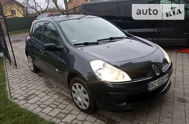 Хэтчбек Renault Clio 2007 в 