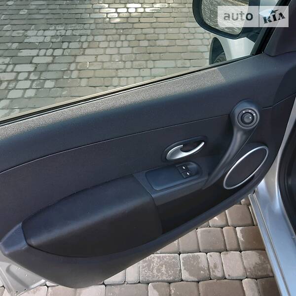 Універсал Renault Clio 2009 в Бучачі фото 20 Універсал Renault Clio 2009 в Бучачі