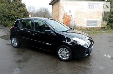 Хетчбек Renault Clio 2012 в 