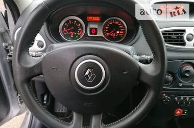 Хетчбек Renault Clio 2008 в 