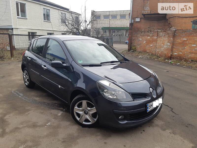Хетчбек Renault Clio 2008 в 
