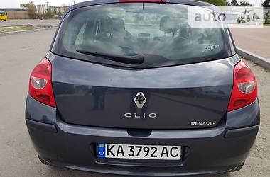 Хэтчбек Renault Clio 2007 в Киеве