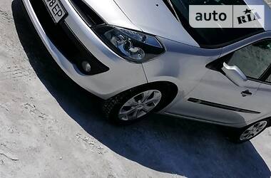 Хетчбек Renault Clio 2008 в 