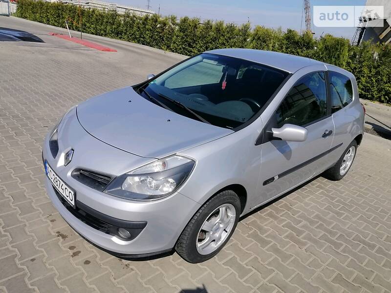 Хетчбек Renault Clio 2006 в Луцьку