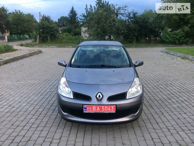 Хетчбек Renault Clio 2009 в Івано-Франківську