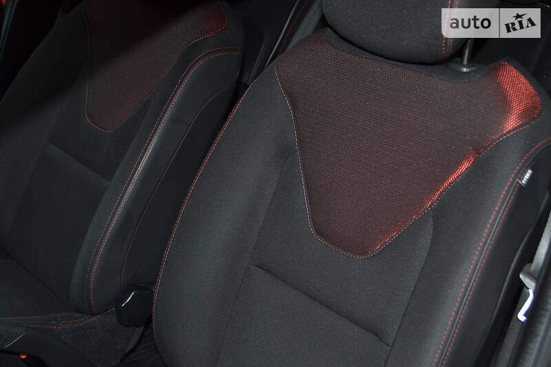 Хетчбек Renault Clio 2017 в Рівному фото 21 Хетчбек Renault Clio 2017 в Рівному