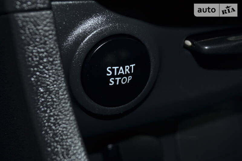 Хетчбек Renault Clio 2017 в Рівному фото 28 Хетчбек Renault Clio 2017 в Рівному