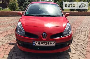 Седан Renault Clio 2006 в Виннице