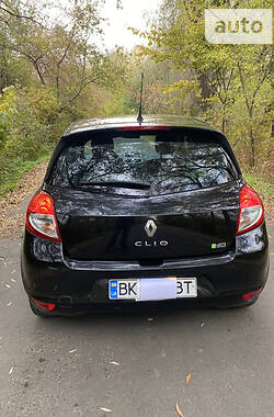 Хэтчбек Renault Clio 2012 в Ровно