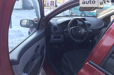 Хэтчбек Renault Clio 2006 в Бориславе