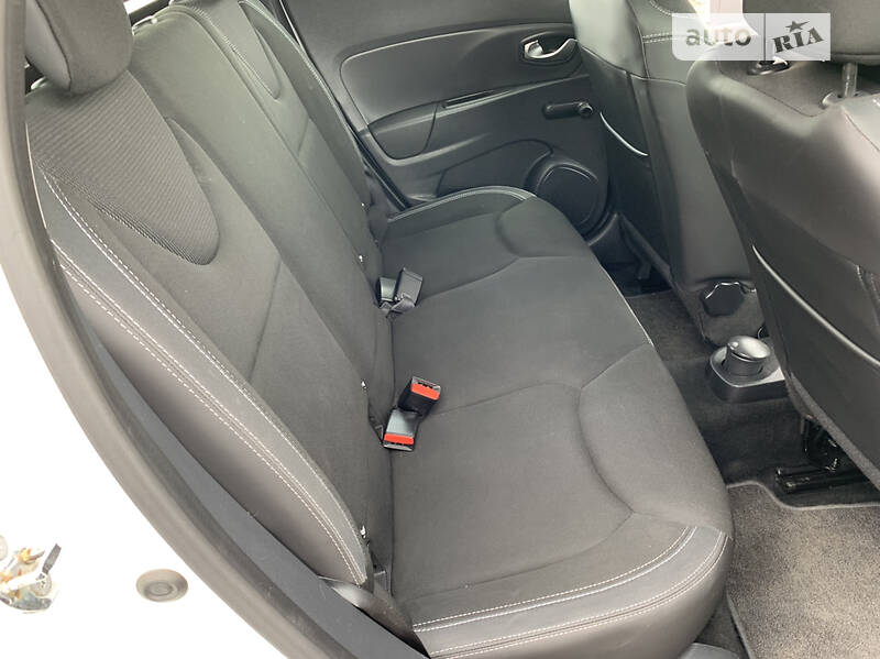 Универсал Renault Clio 2016 в Луцке