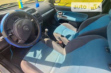Хэтчбек Renault Clio 2003 в 