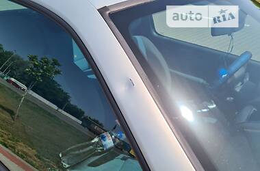 Хэтчбек Renault Clio 2003 в 