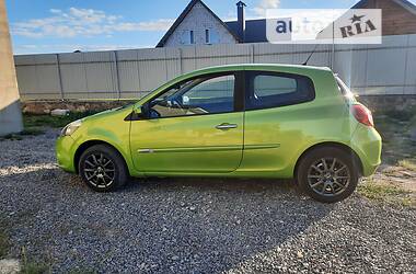 Хэтчбек Renault Clio 2009 в Олевске