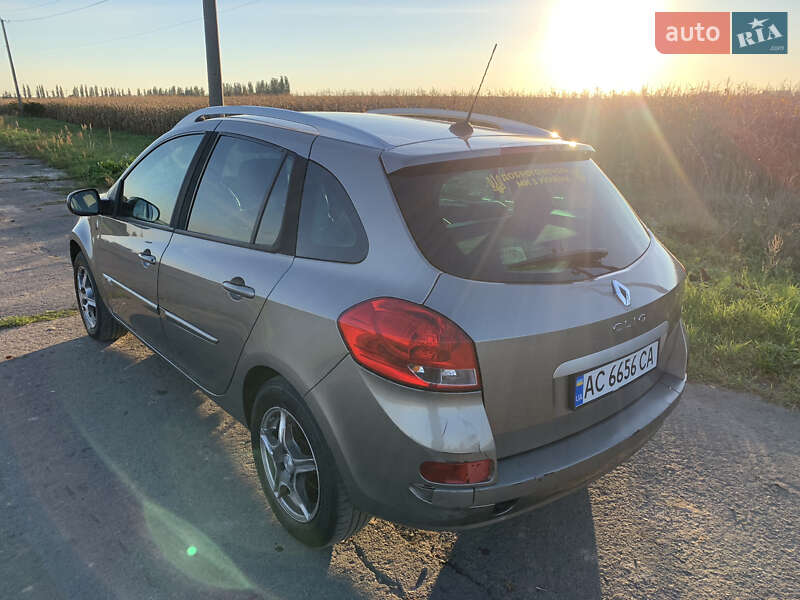 Универсал Renault Clio 2011 в Ровно фото 5 Универсал Renault Clio 2011 в Ровно