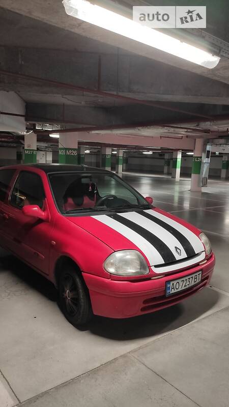 Хэтчбек Renault Clio 1999 в Ужгороде